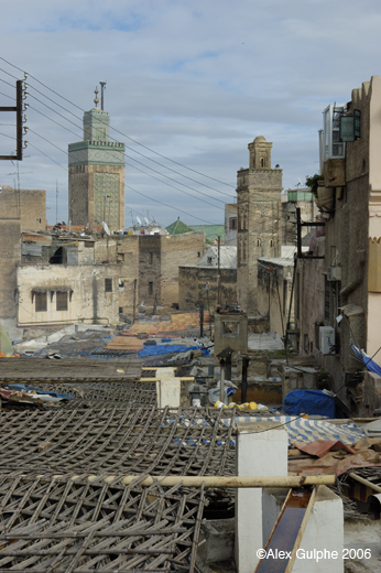 Photographie Couleur - Verticale - Vue du dessus de la rue Talaa Kebira (II)